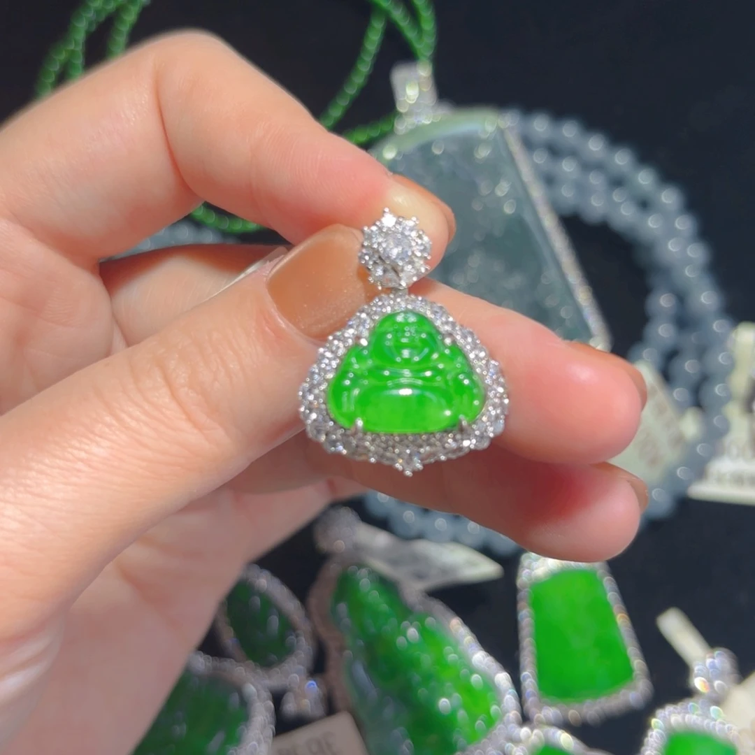 翡翠银S925镶嵌颈饰佛公