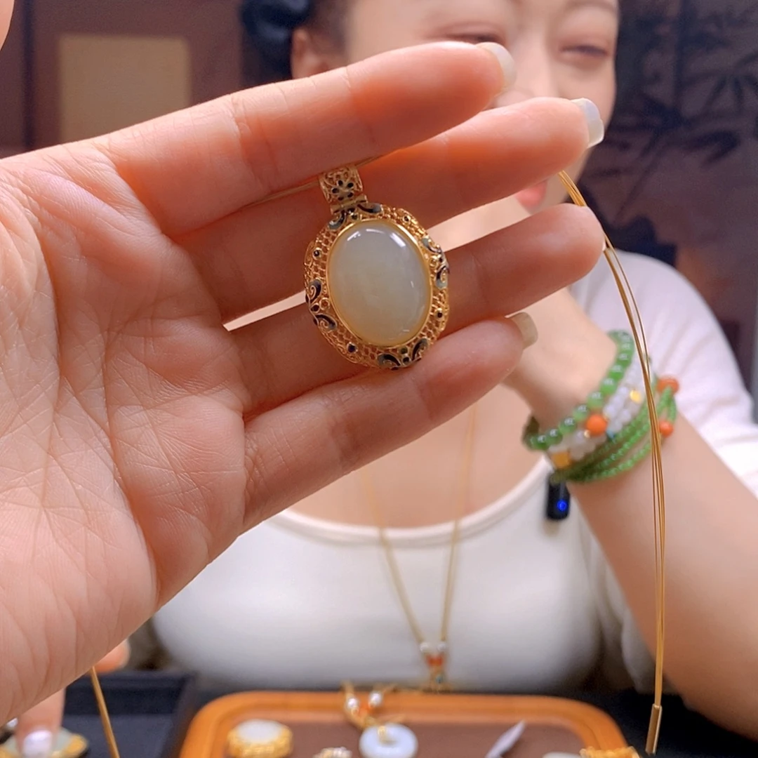 和田玉银S925镶嵌颈饰