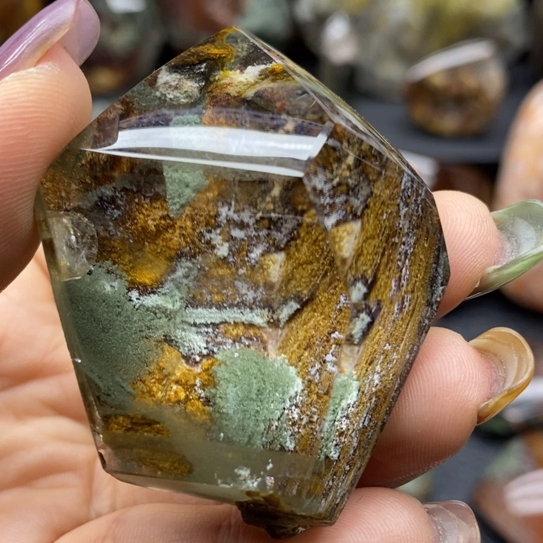 未镶嵌水晶珠宝半成品