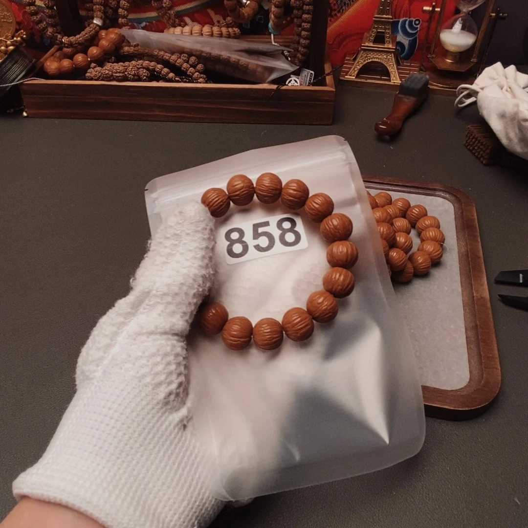 吊坠金刚菩提哦哦哦哦哦哦哦哦哦哦哦