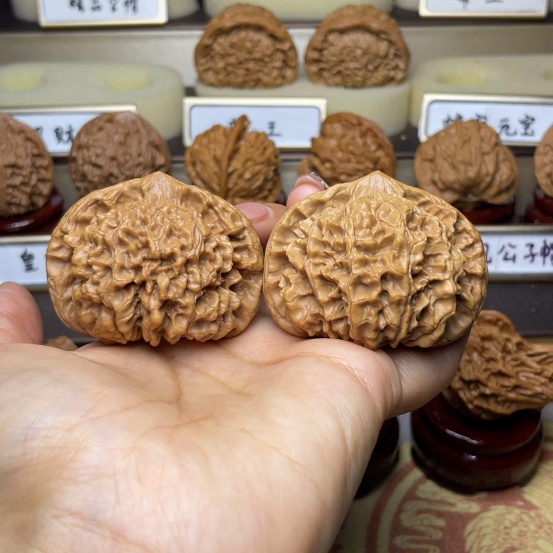文玩核桃把件拉*官帽52左右泛油