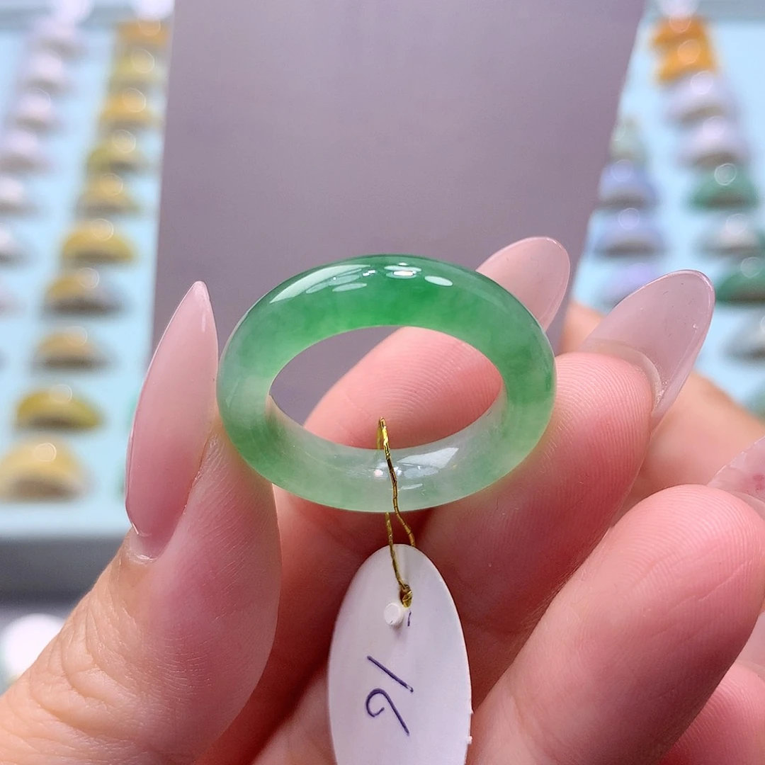 未镶嵌戒指翡翠16圈