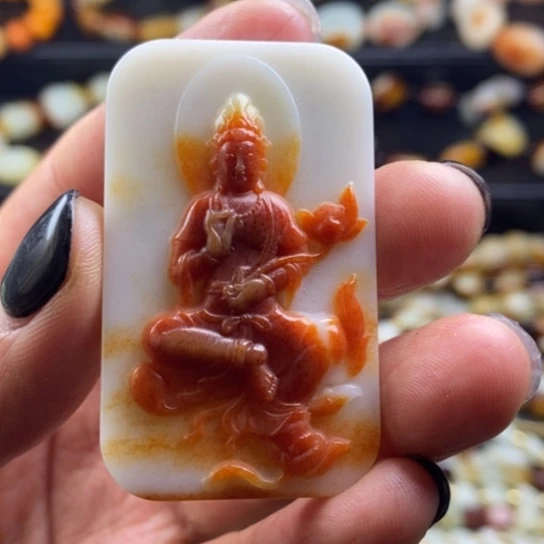 和田玉颈饰未镶嵌