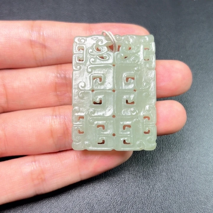 翱***空未镶嵌和田玉挂件