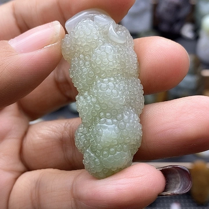 颈饰未镶嵌和田玉（糖玉）