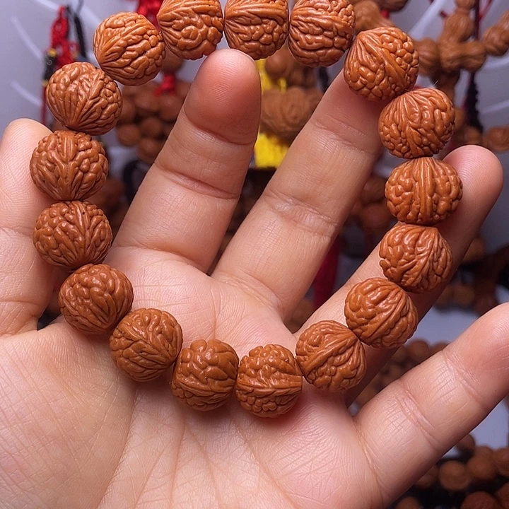 桃核吊坠龙纹桃枭