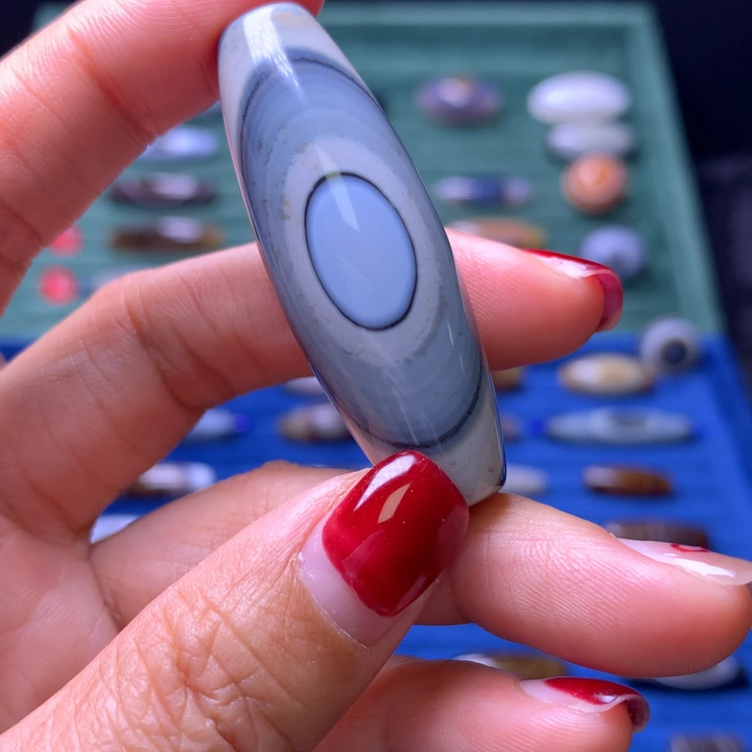 鸿***捷玛瑙/玉髓未镶嵌颈饰