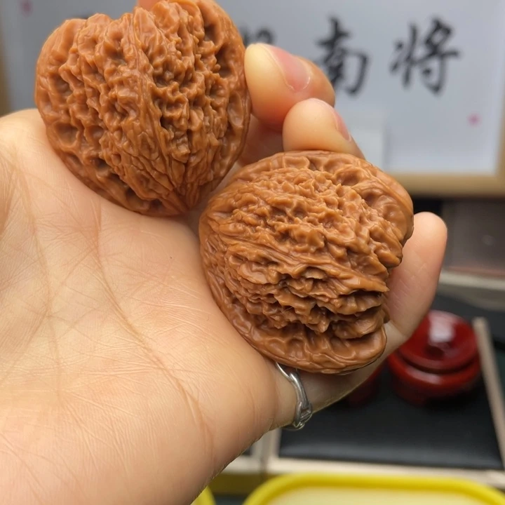 文玩核桃吊坠40尺拉丝凹底天使