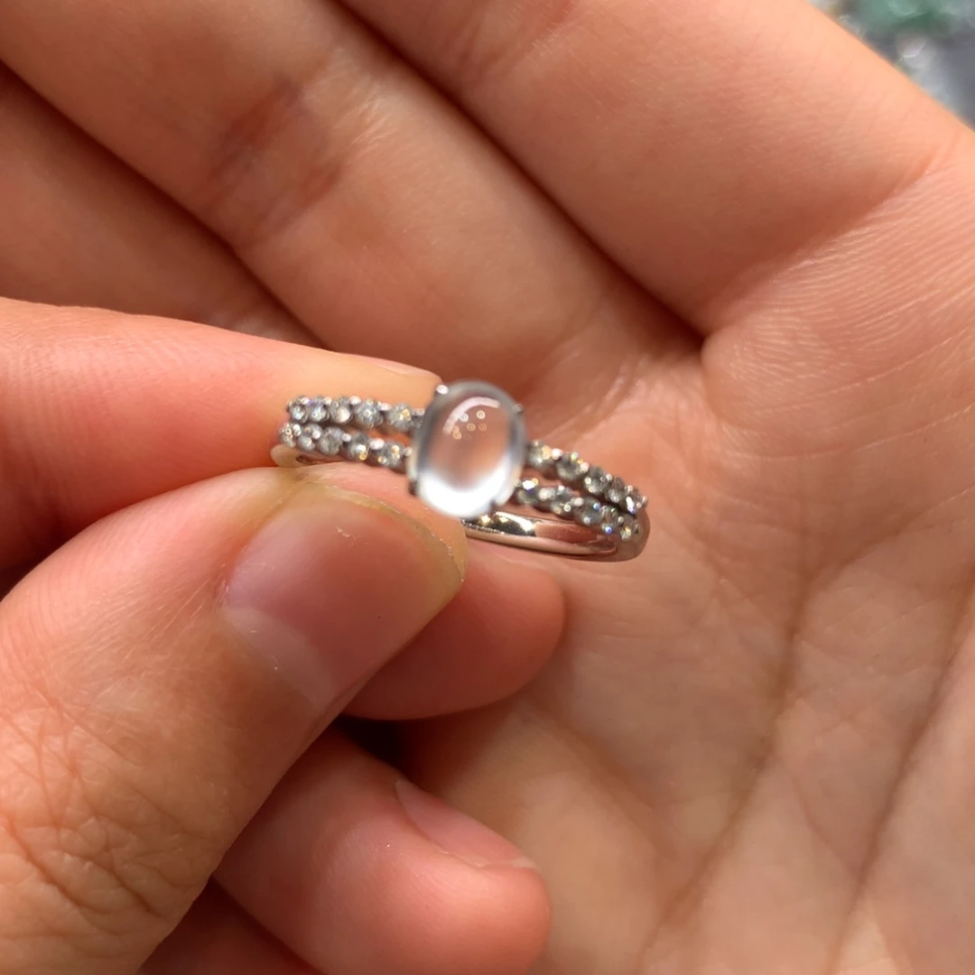 翡翠戒指18K金镶嵌戒指