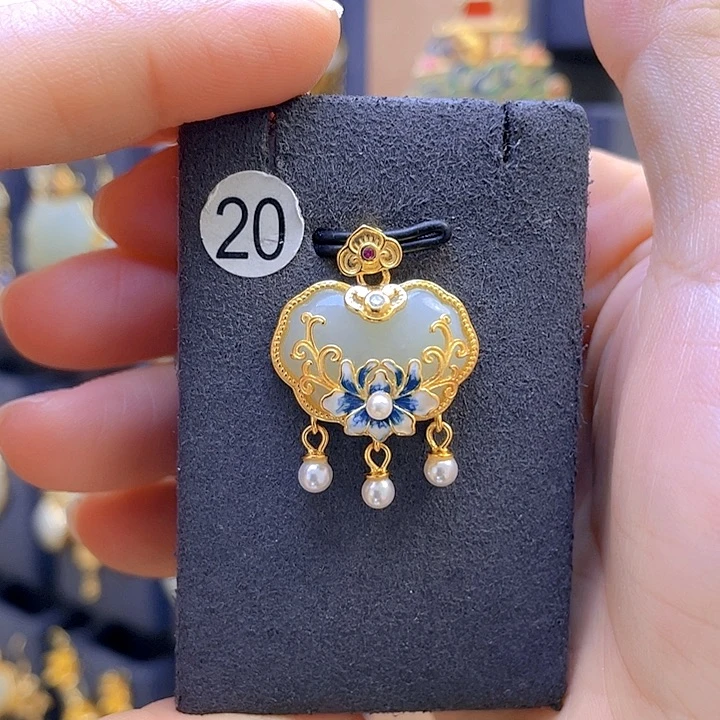 和田玉银S925镀金镶嵌颈饰