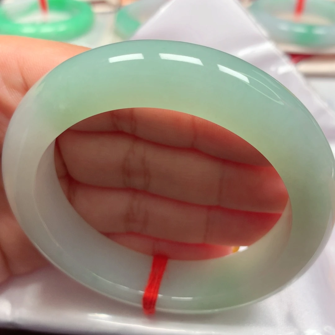 翡翠未镶嵌手镯38宽版葡萄肉