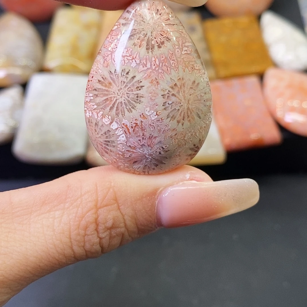 硅化玉颈饰合金黄*