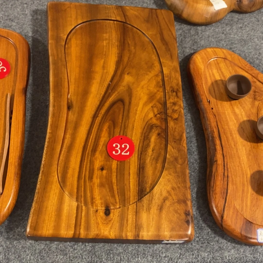 50×25香樟木自然随形茶盘