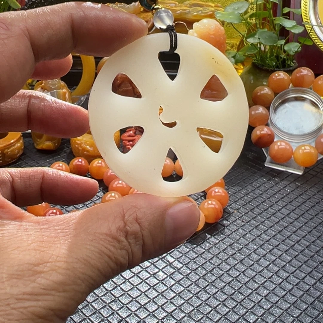 石英质玉未镶嵌颈饰