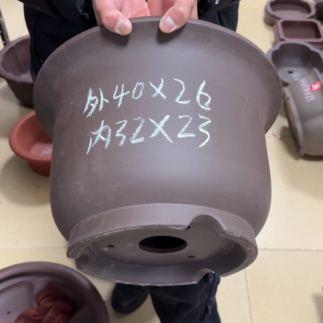 紫砂花盆呜呜呜呜