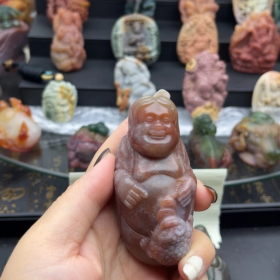 石英质玉未镶嵌颈饰