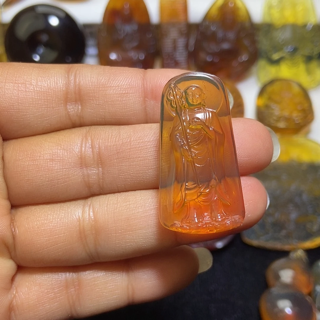 琥珀未镶嵌颈饰缅甸天然琥珀吊坠