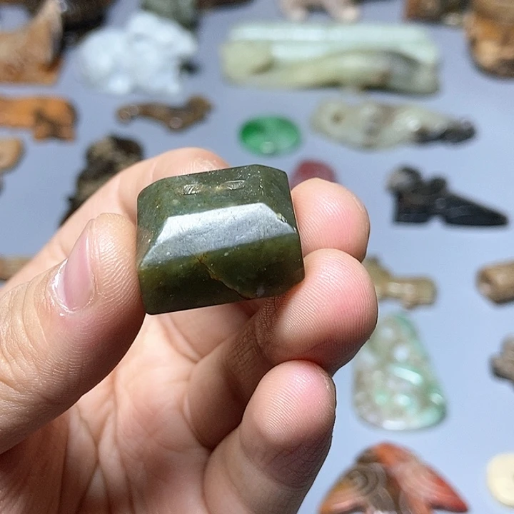 和田玉未镶嵌颈饰159