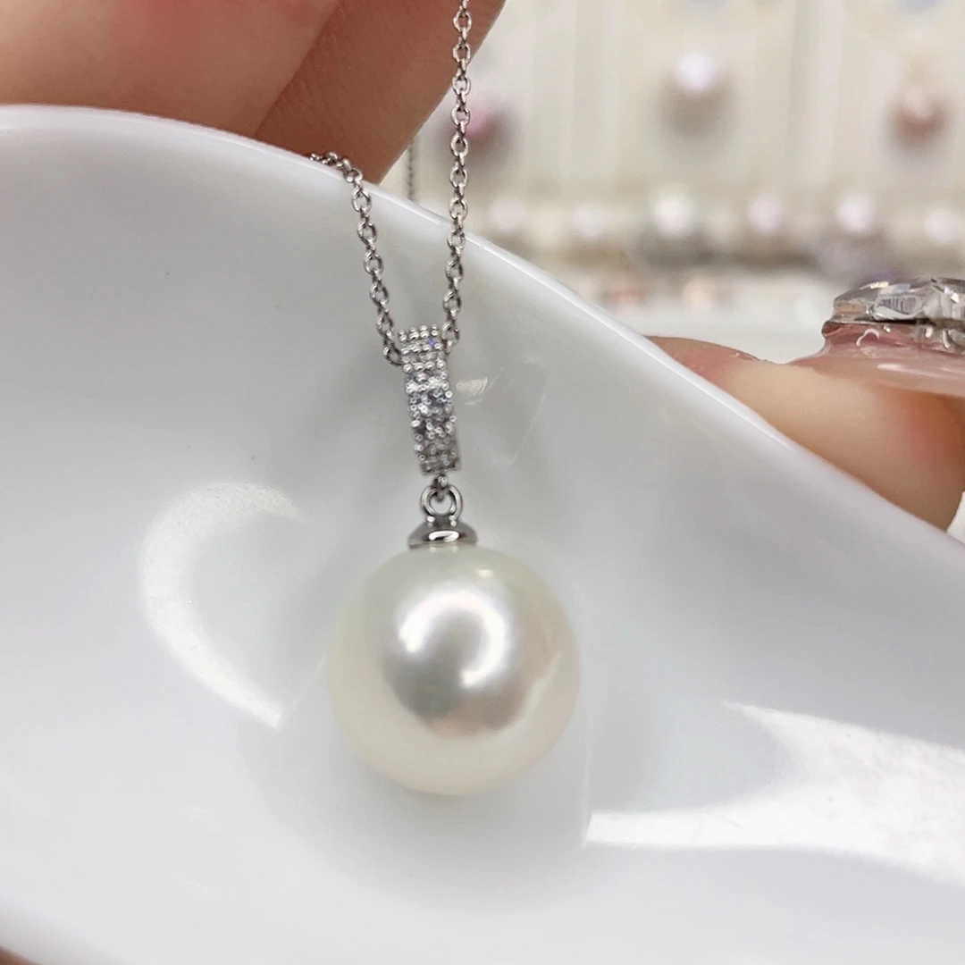淡水珍珠吊坠(赠链)未镶嵌