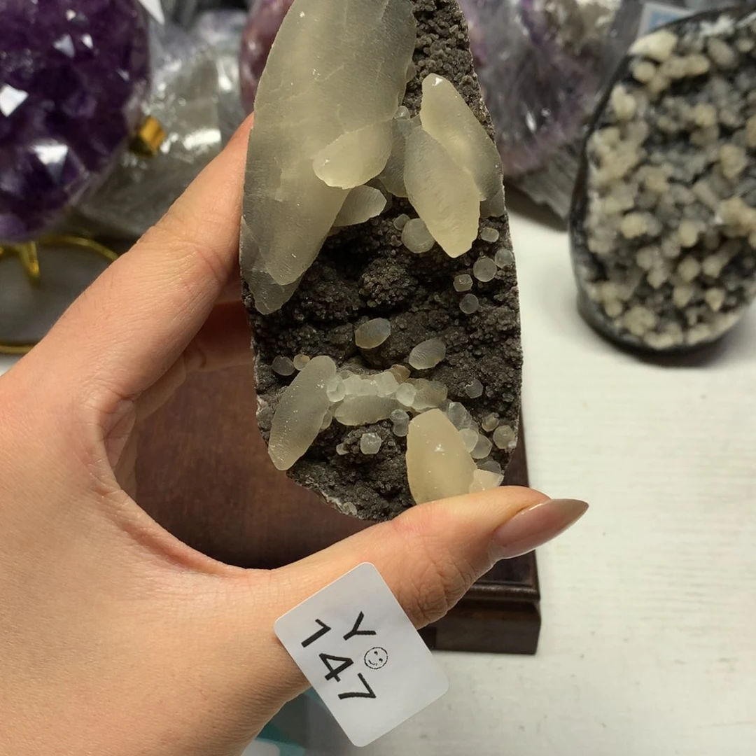 水晶摆件未镶嵌水晶
