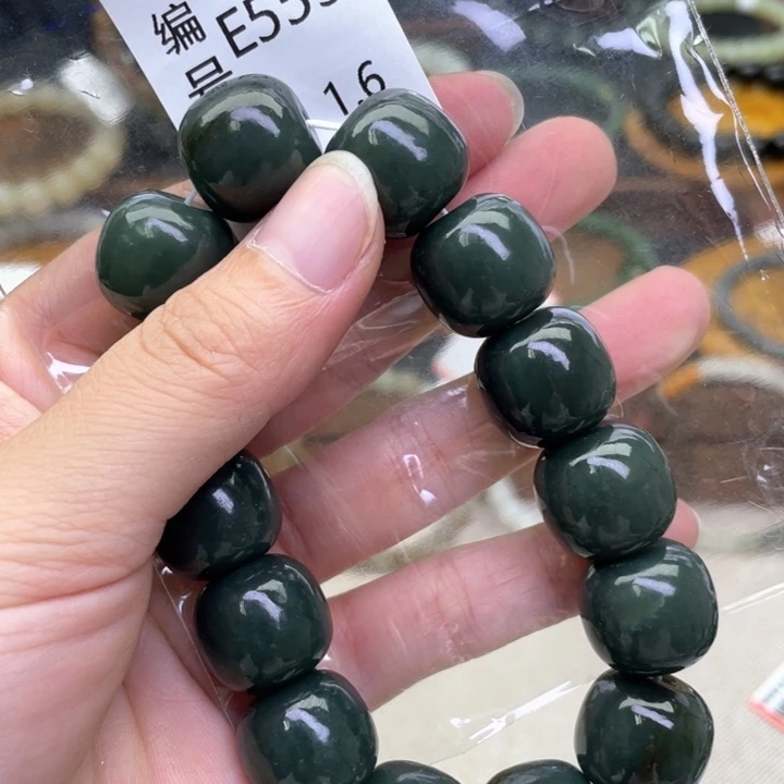 未镶嵌手链和田玉