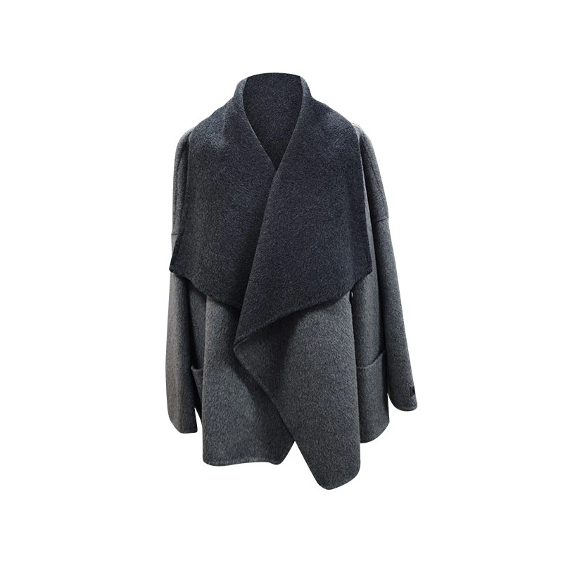 DOUDOUMANAMN-秋冬短款双拼色翻领大衣