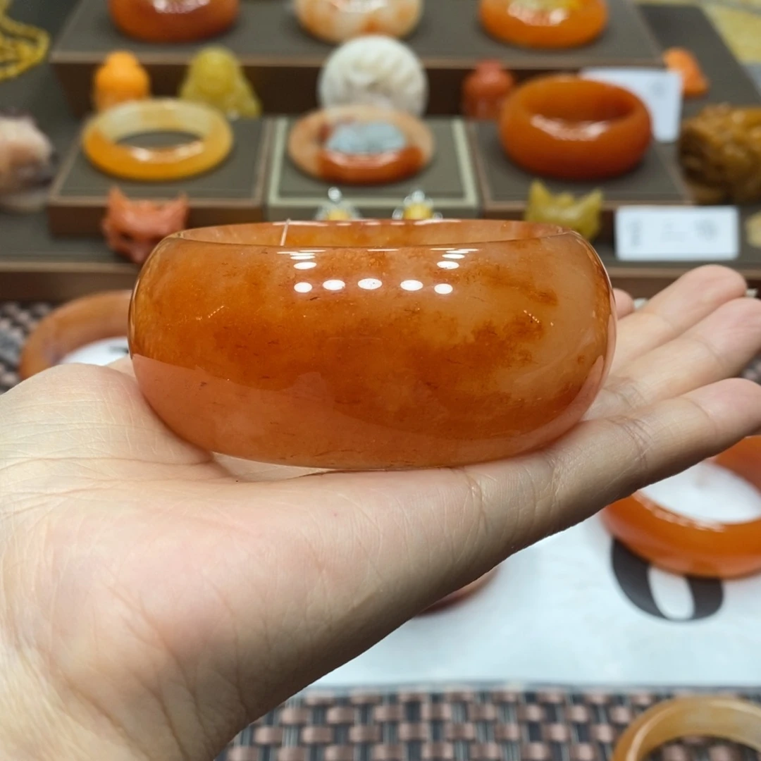 五***妹石英质玉（黄龙玉）未镶嵌手镯