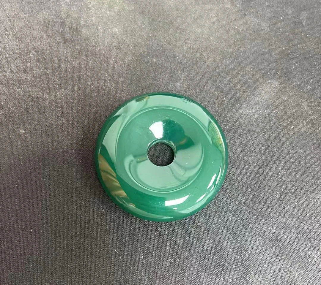 高级天然玉石吊坠 M  8  （配礼盒）