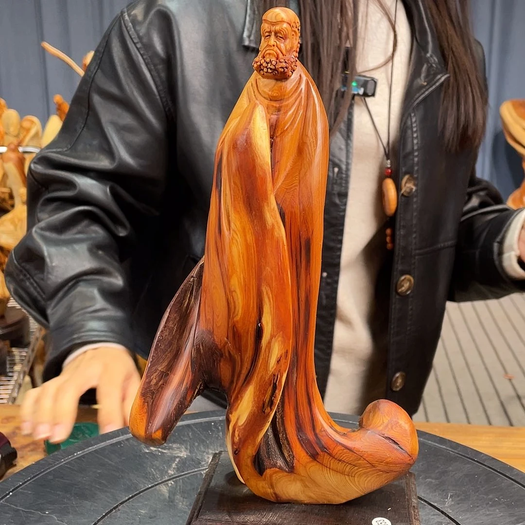 柏木（崖柏）随型艺术根雕