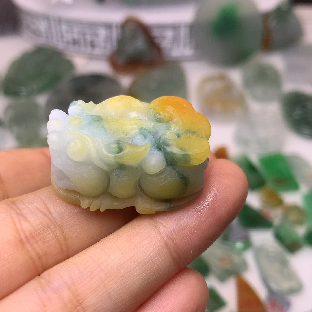 定制翡翠未镶嵌天然翡翠定制