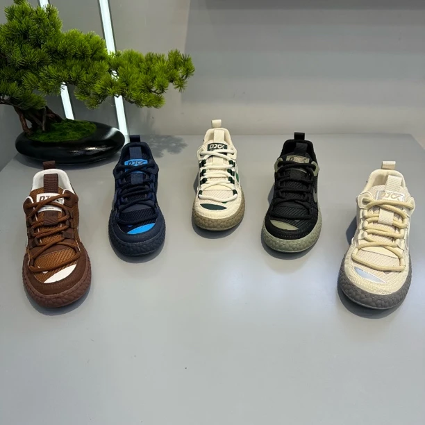 秋季新款男士休闲鞋拼色系带圆头透气时尚休闲鞋