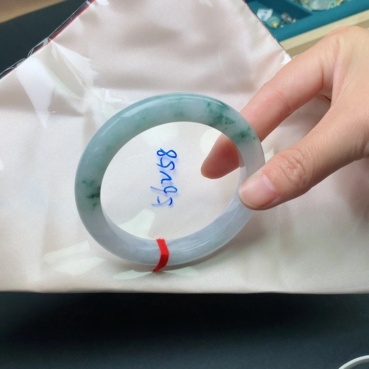 未镶嵌手镯翡翠翡翠