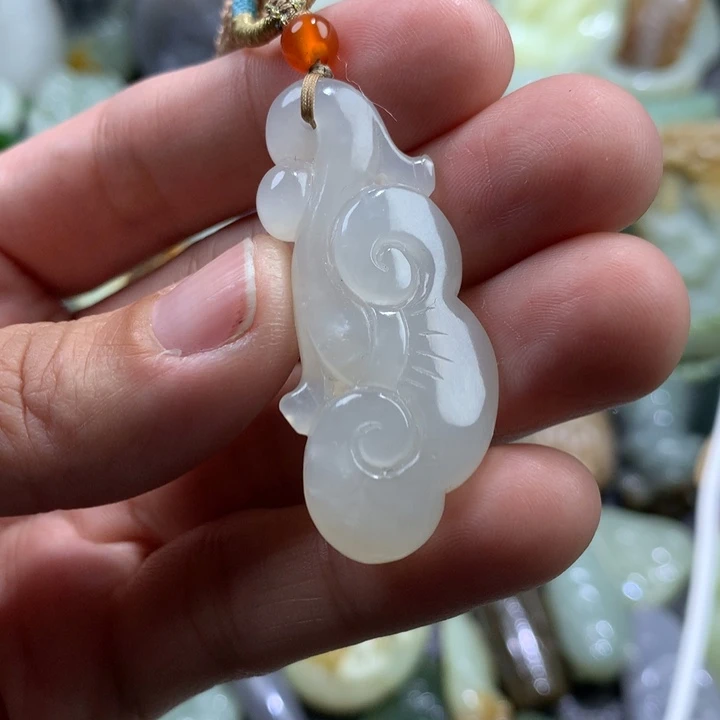 和田玉颈饰未镶嵌