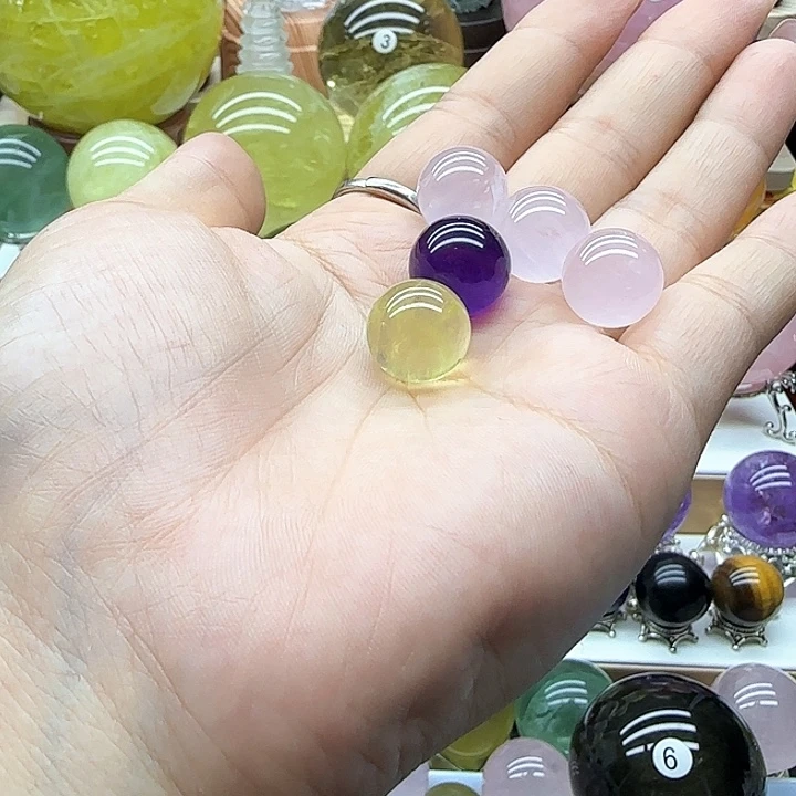 芙***芙未镶嵌珠宝半成品水晶