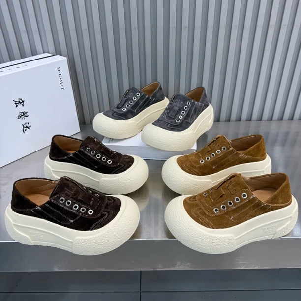 新款磨砂皮娃娃头俩穿时尚休闲鞋底厚5公分增高洋气舒适潮鞋