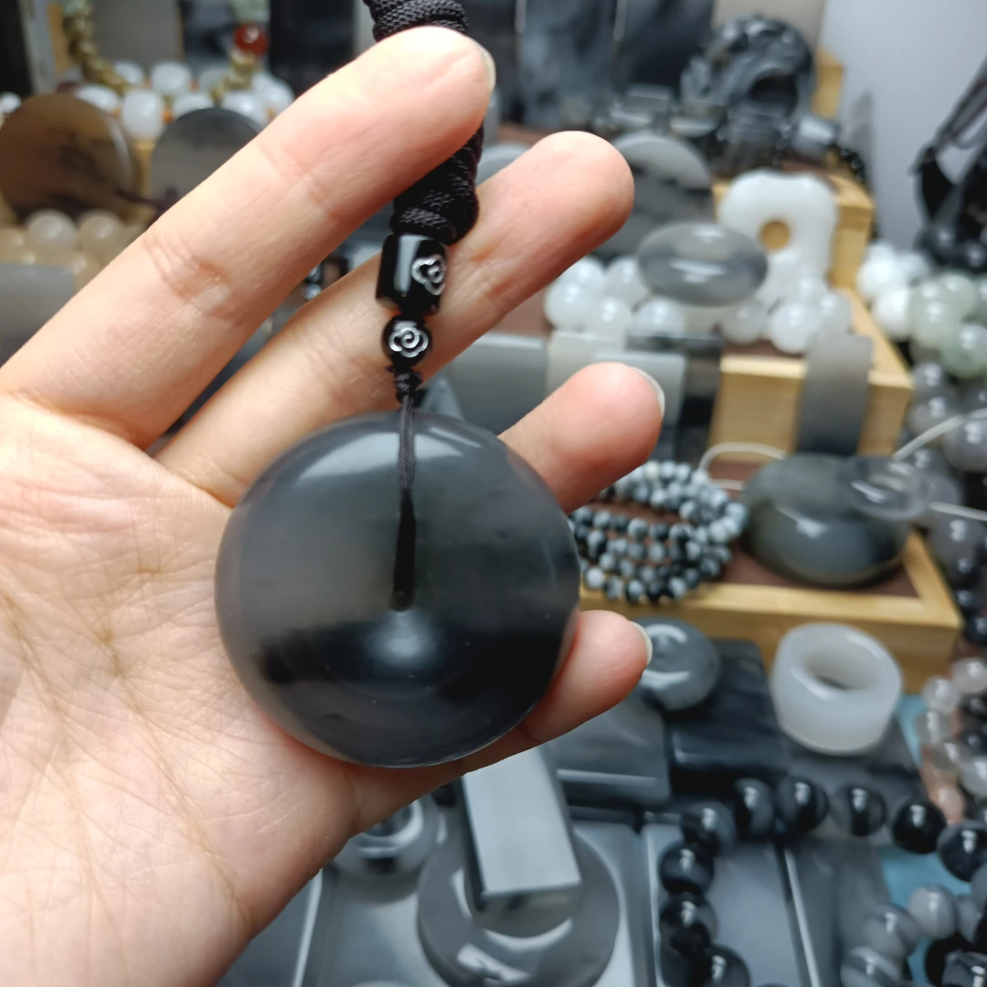 新疆戈壁青花精品黑白分明意境牌 圈 精品摆件