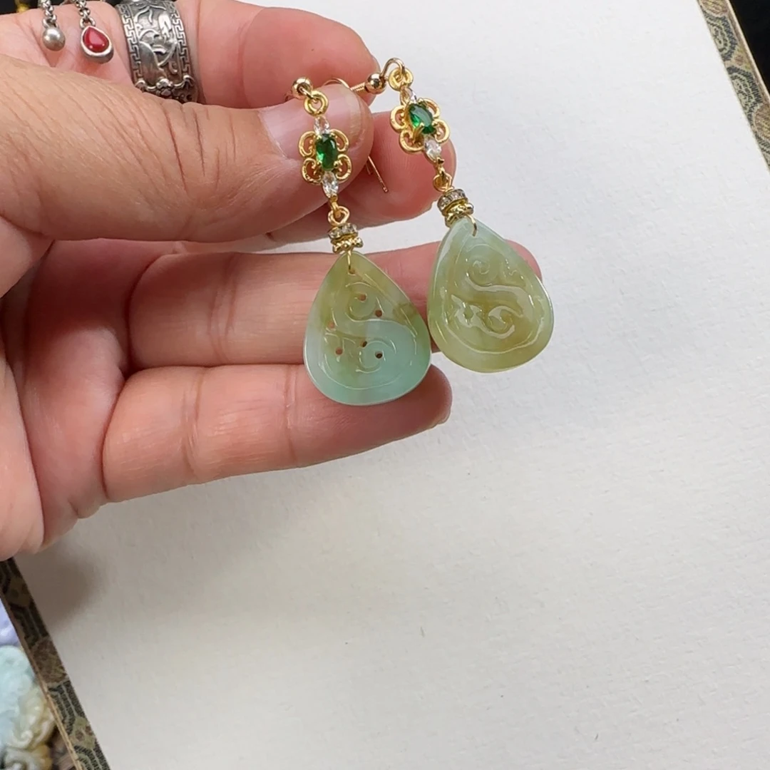 翡翠颈饰未镶嵌仿古