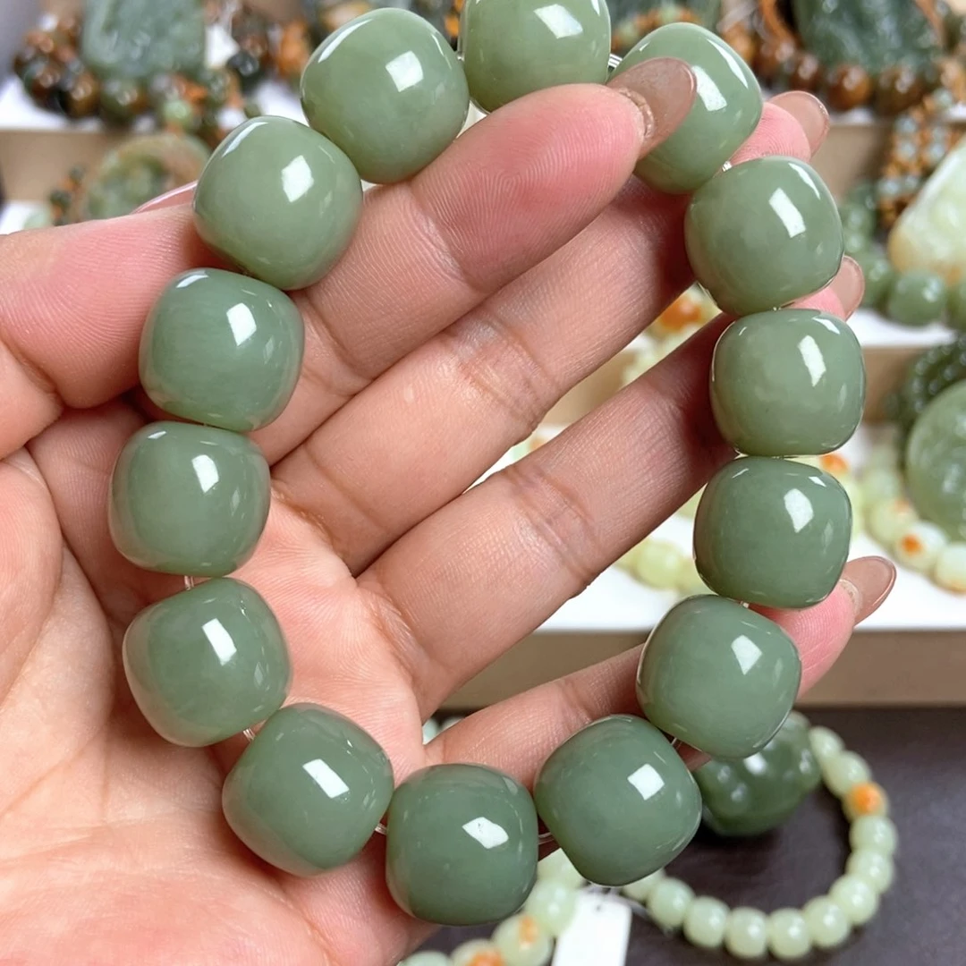 透闪石质玉手串未镶嵌