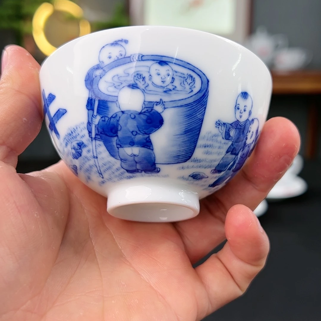 猴****1柴窑青花童子主人杯