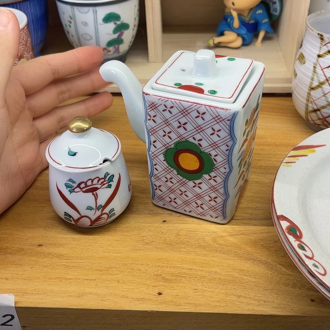 瓷片微脱赤绘调料罐30