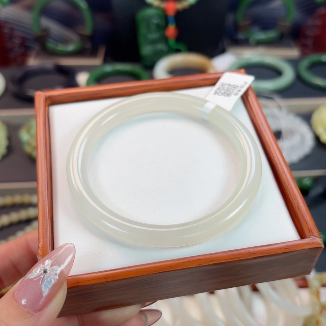 和田玉手镯61.5未镶嵌