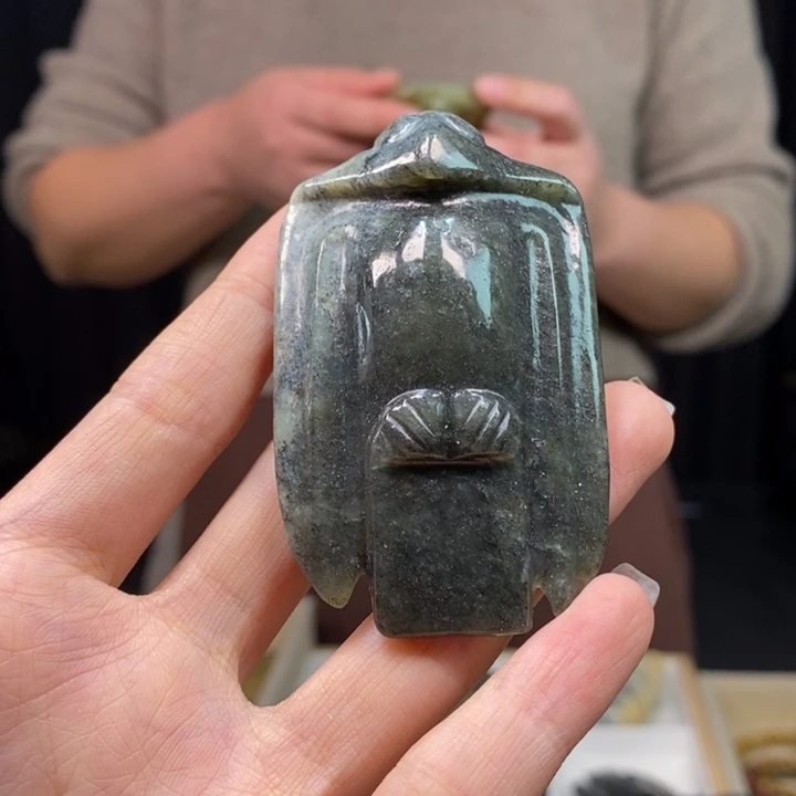 岫岩河磨玉（透闪石质玉）颈饰未镶嵌