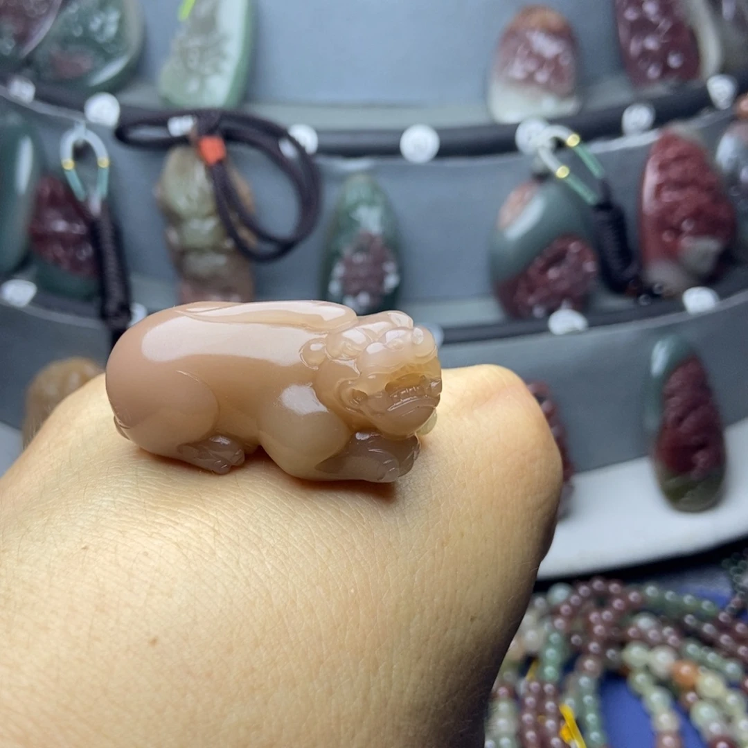 揉***艺玛瑙/玉髓未镶嵌颈饰
