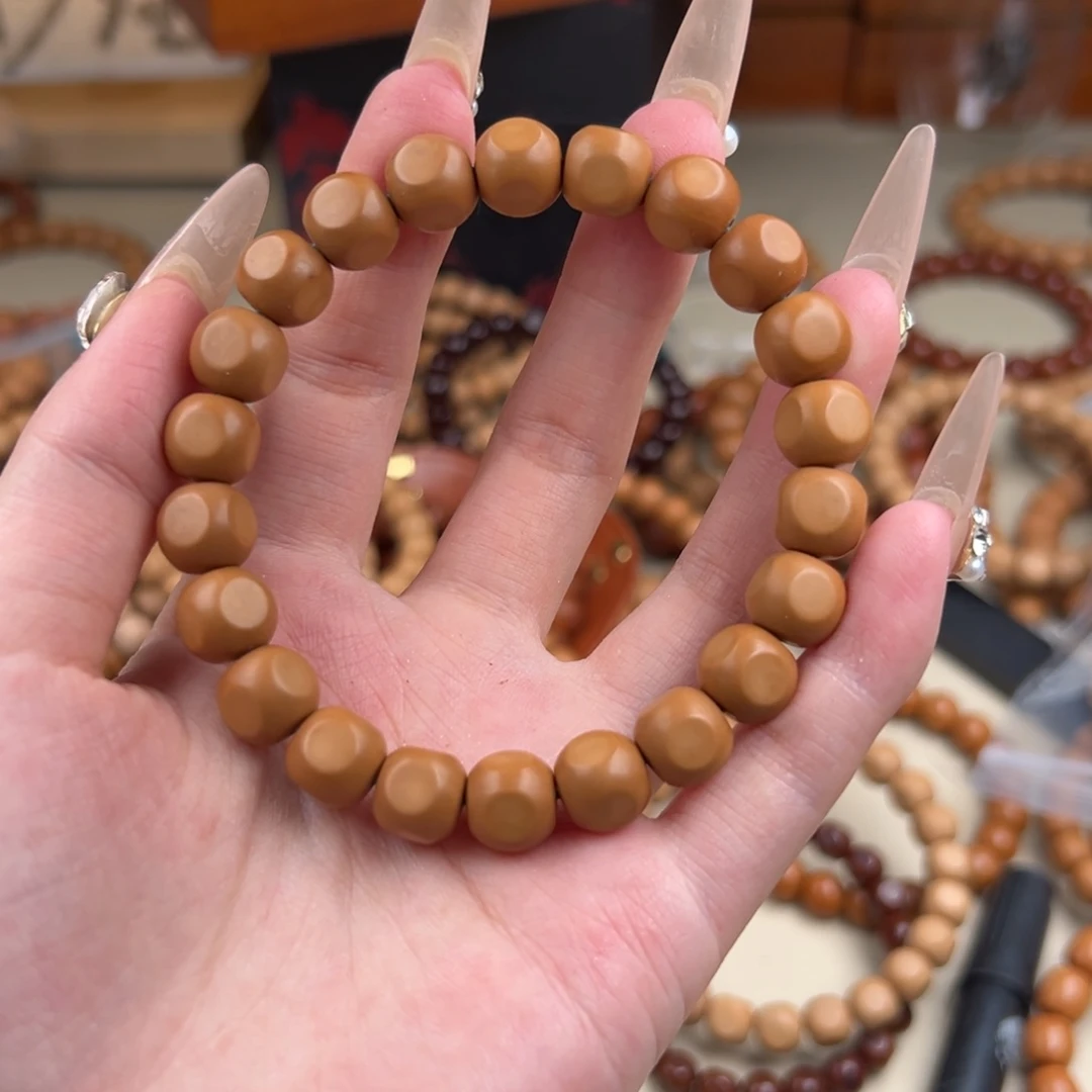 猴头核桃手串泛油六方39.9