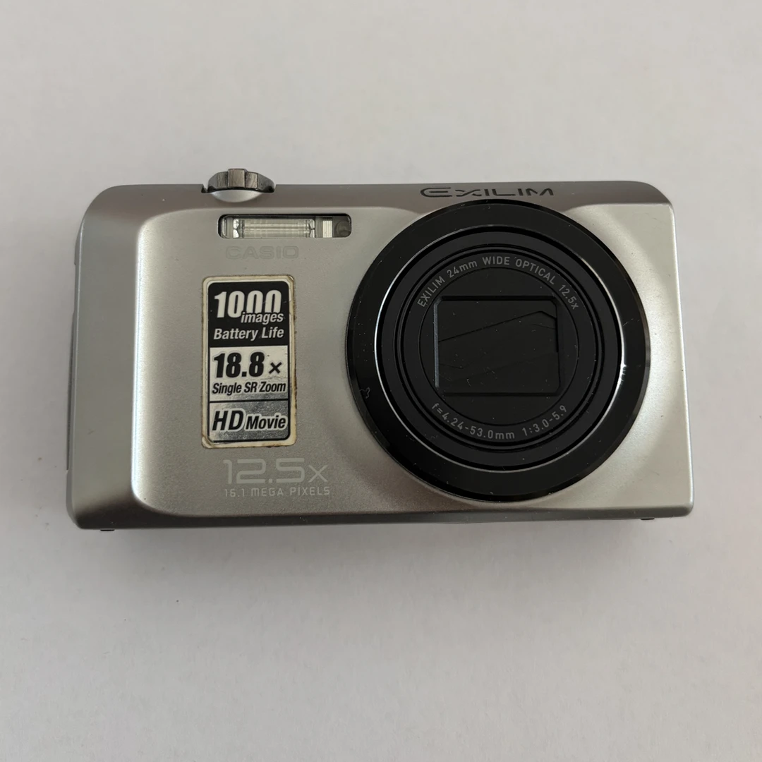 95新 Casio/卡西欧 H30美颜小长焦1600w像素带原盒屏幕瑕疵相机