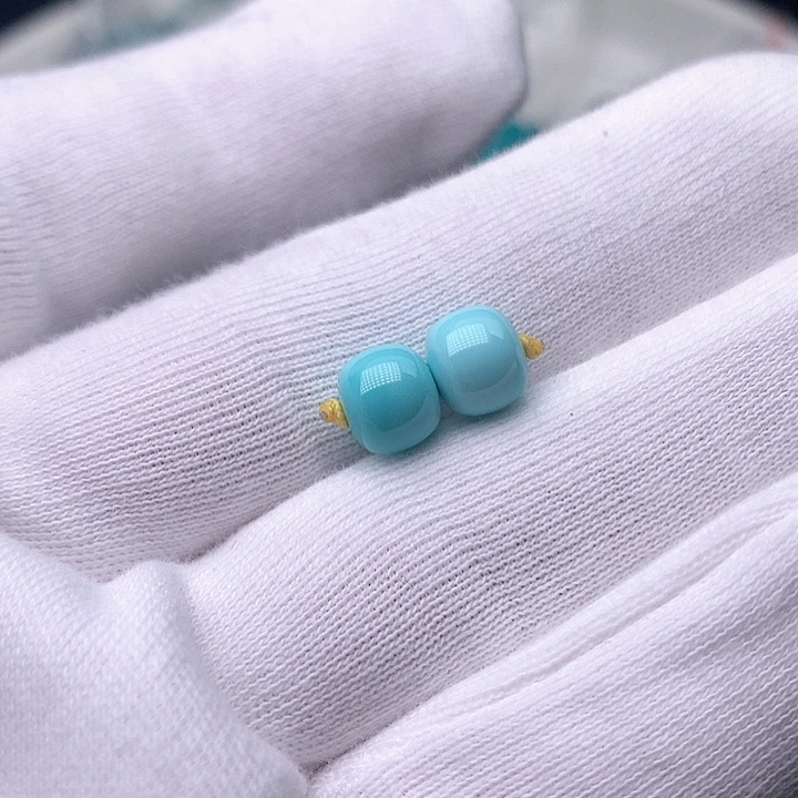 绿松石未镶嵌颈饰