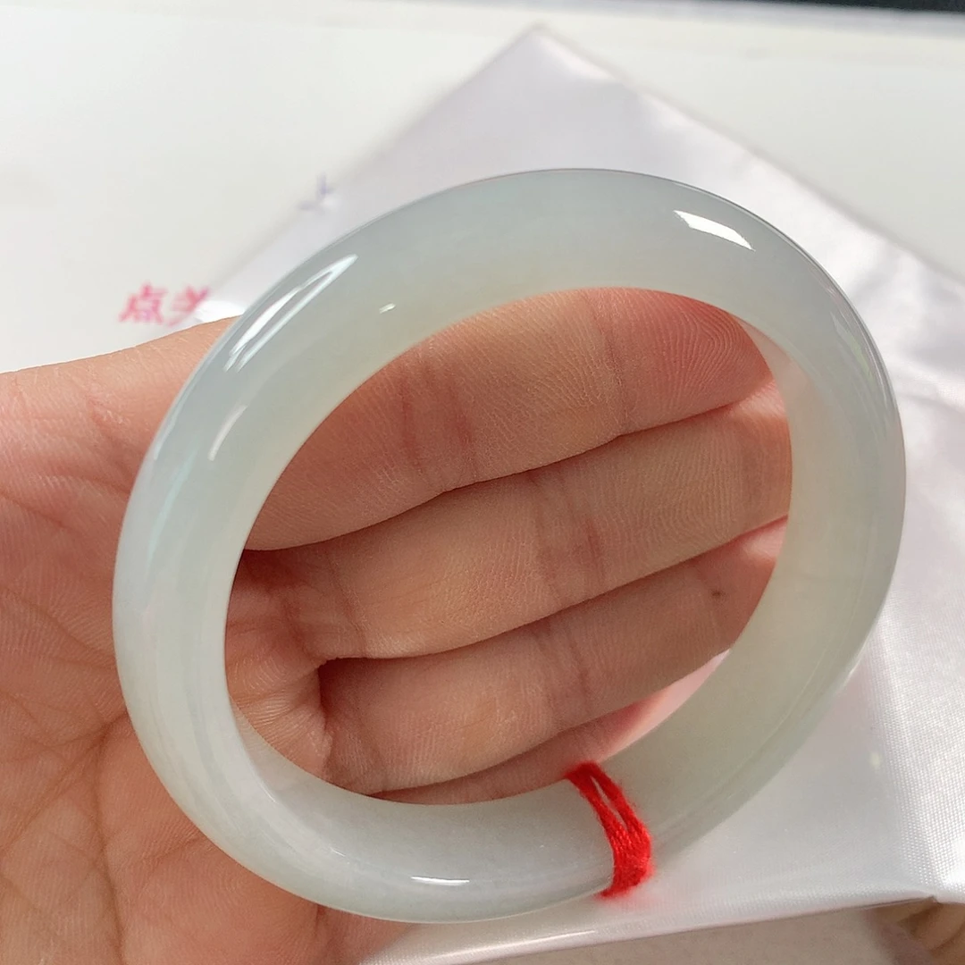 翡翠手镯未镶嵌①①②