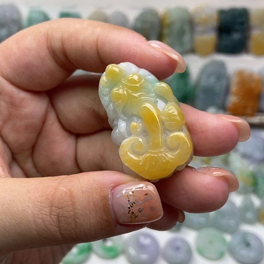 吊坠(赠链)未镶嵌翡翠