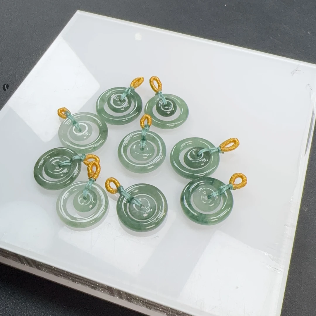 翡翠子母扣/1235248h/多样性发货/实物为准