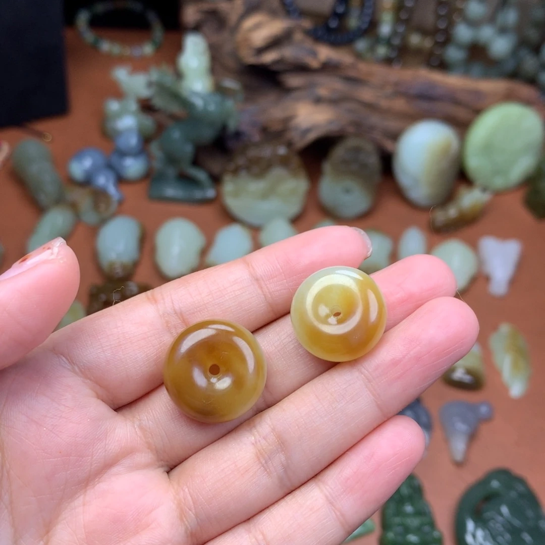 晨***明和田玉未镶嵌挂件